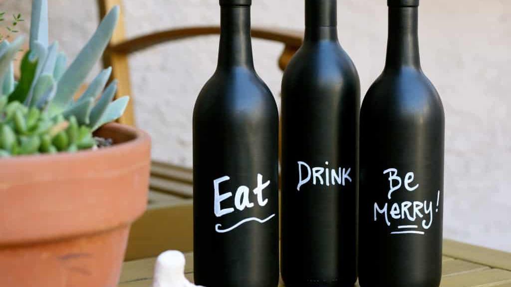 Featured image of post Bottle Painting Ideas For Kitchen