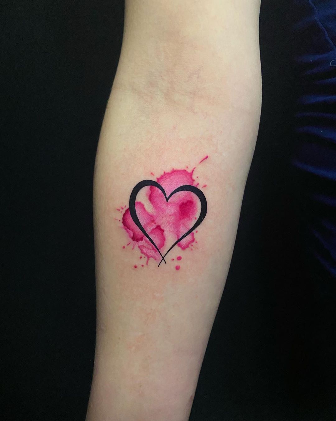 Featured image of post Pink Watercolor Heart Tattoo